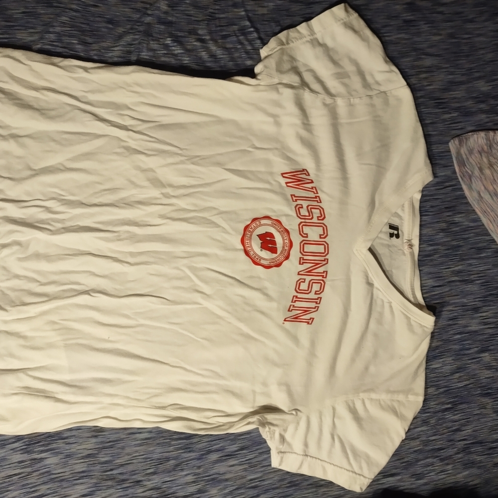 Wisconsin badgers shirt
